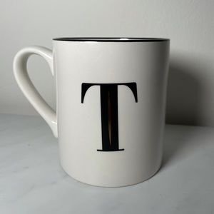 Threshhold T Large Beige Black and Gold Coffee Mug